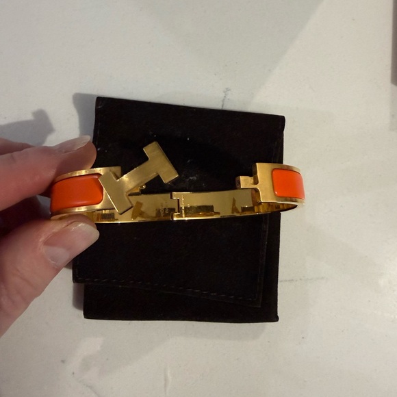 Hermès Orange and Gold Bracelet click clack bracelet. - Picture 2 of 8